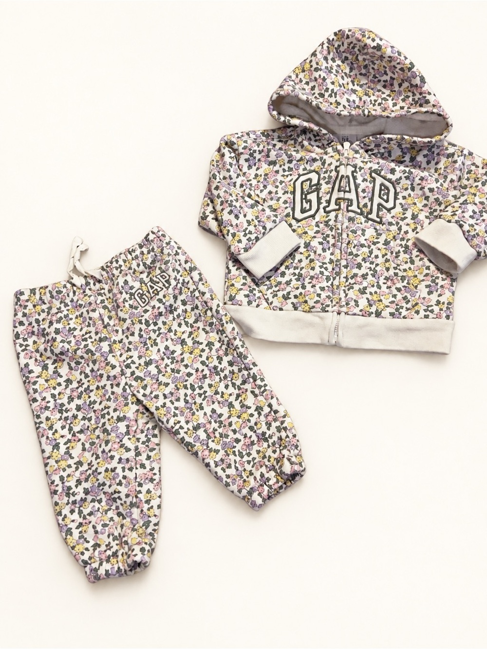GAP Floral Print Hoodie & Joggers for baby- 6-12 Months